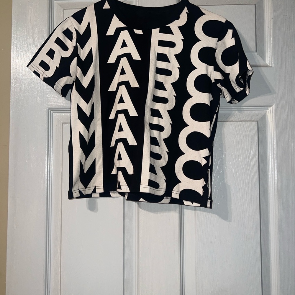 Marc Jacobs Black and Cream Monogram Tee - Picture 2 of 4